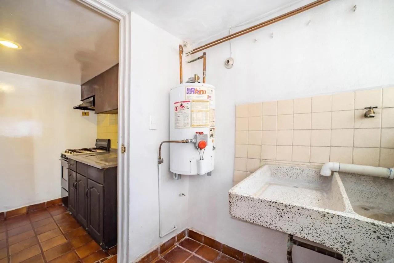 Ubicadisima Suite Seguridad Av Zaragoza A27 Queretaro Mexico